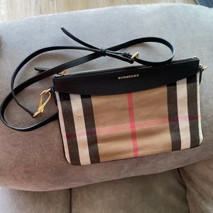 Burberry Peyton nova check crossbody bag